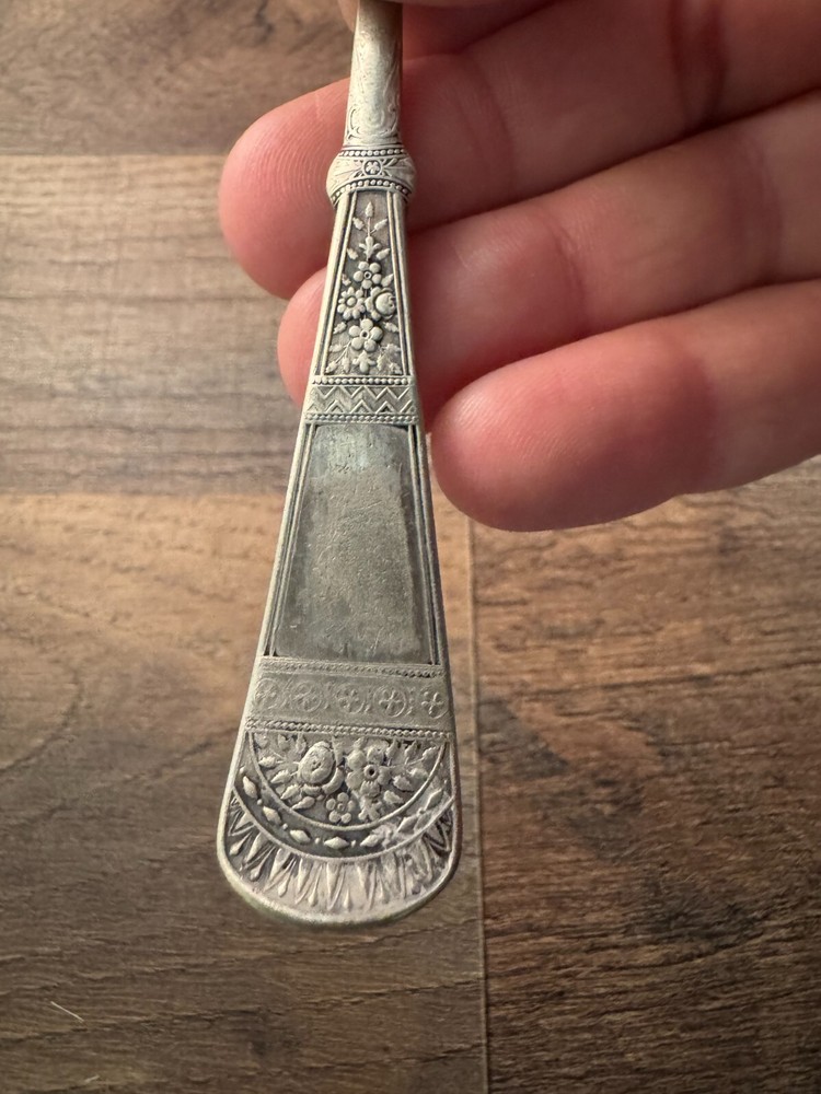 Rogers & Bro. Westminster Pattern Silverplated Sugar Spoon