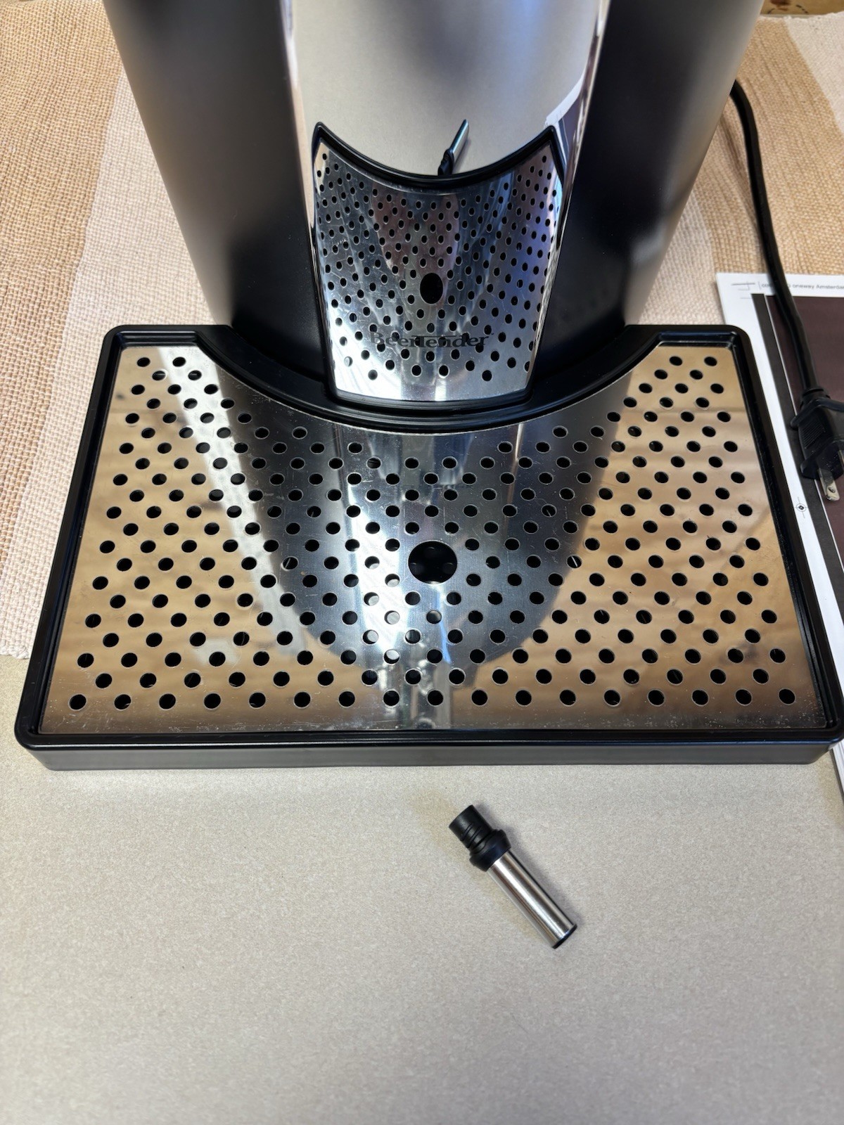 KRUPS BEERTENDER Model VB502 BEER KEG Dispenser With 4 Heineken Tubes ~ Tested