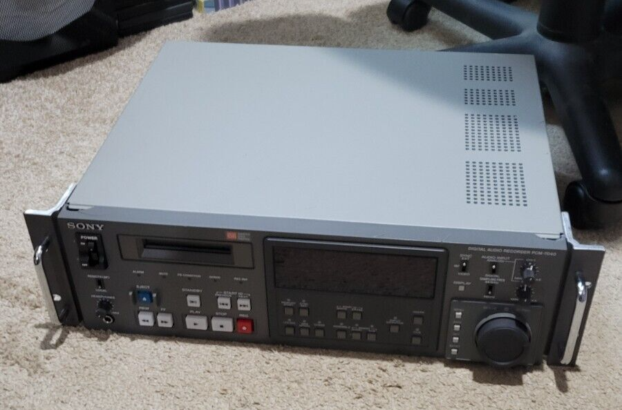 Sony Digital Audio Recorder PCM-7040