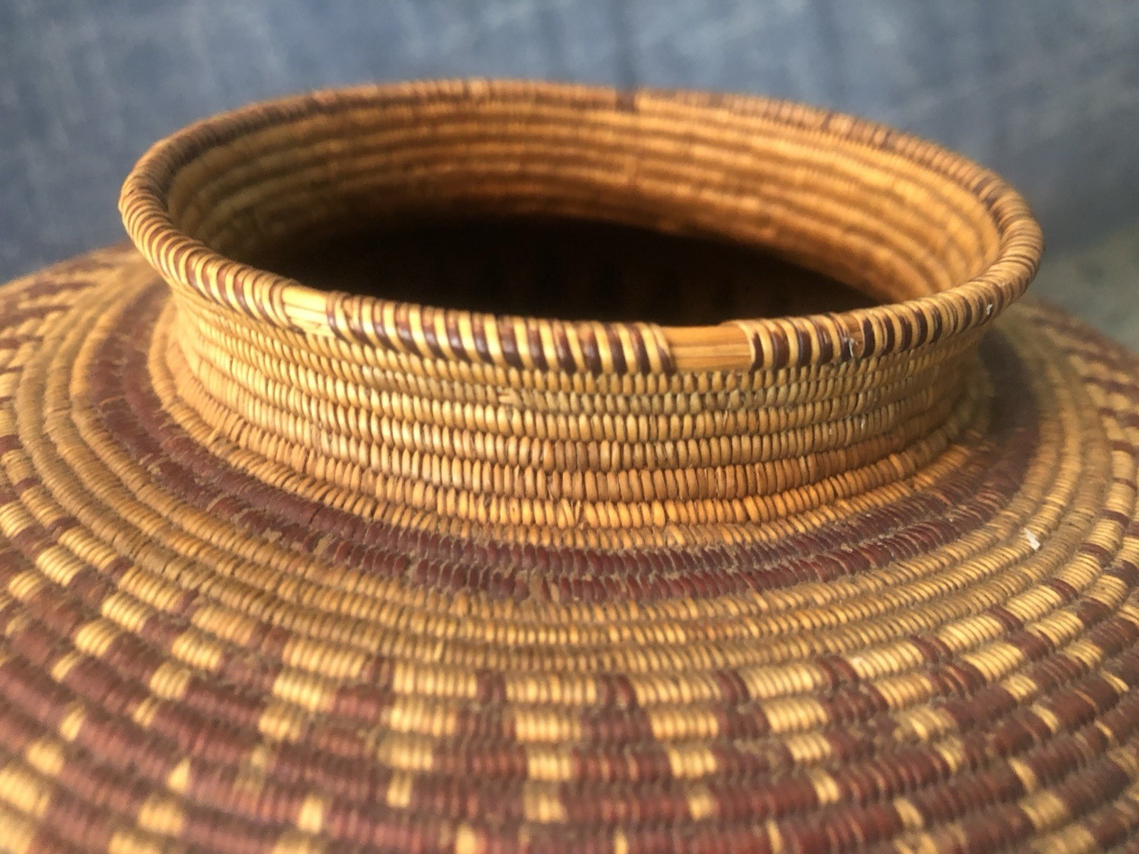 Outstanding 1890’S-1920’S Yokuts Native American Bottleneck Trinket Basket