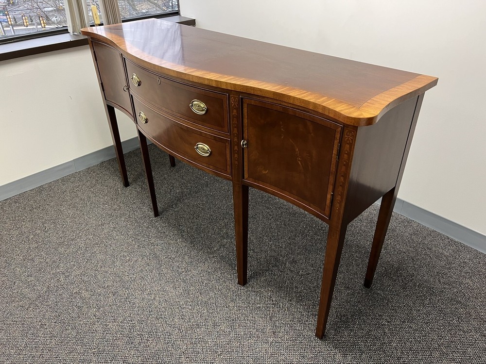 Credenza Sideboard Buffet / Ethan Allen