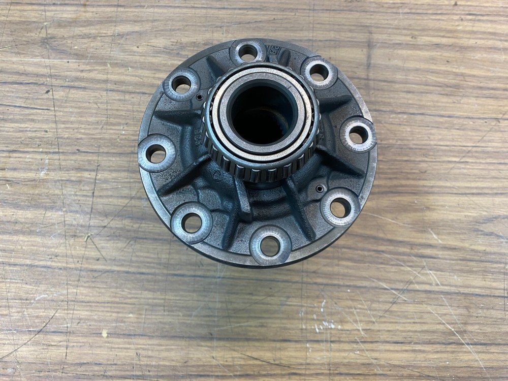 Ford Falcon AU M78 4 Pinion Diff Centre
