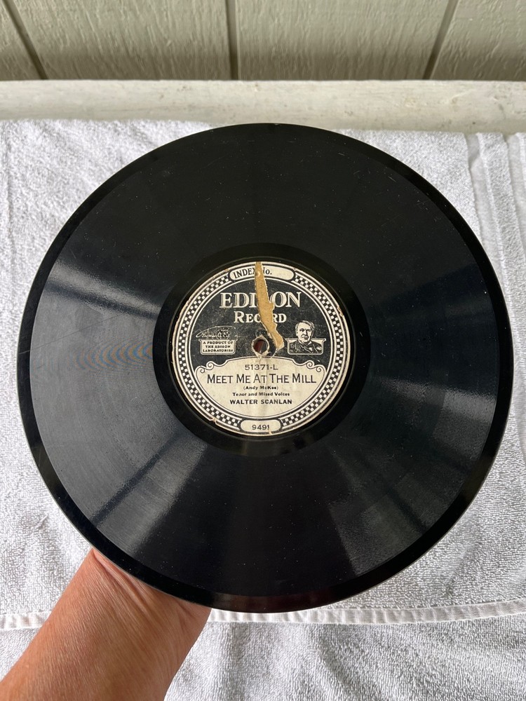 Edison Diamond Disc Phonograph Records Pair