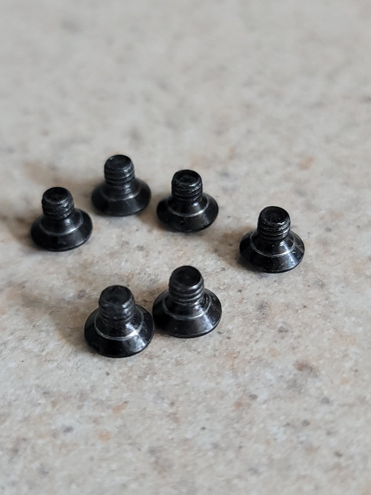 SCREWS FOR COVERS YAESU FT 950