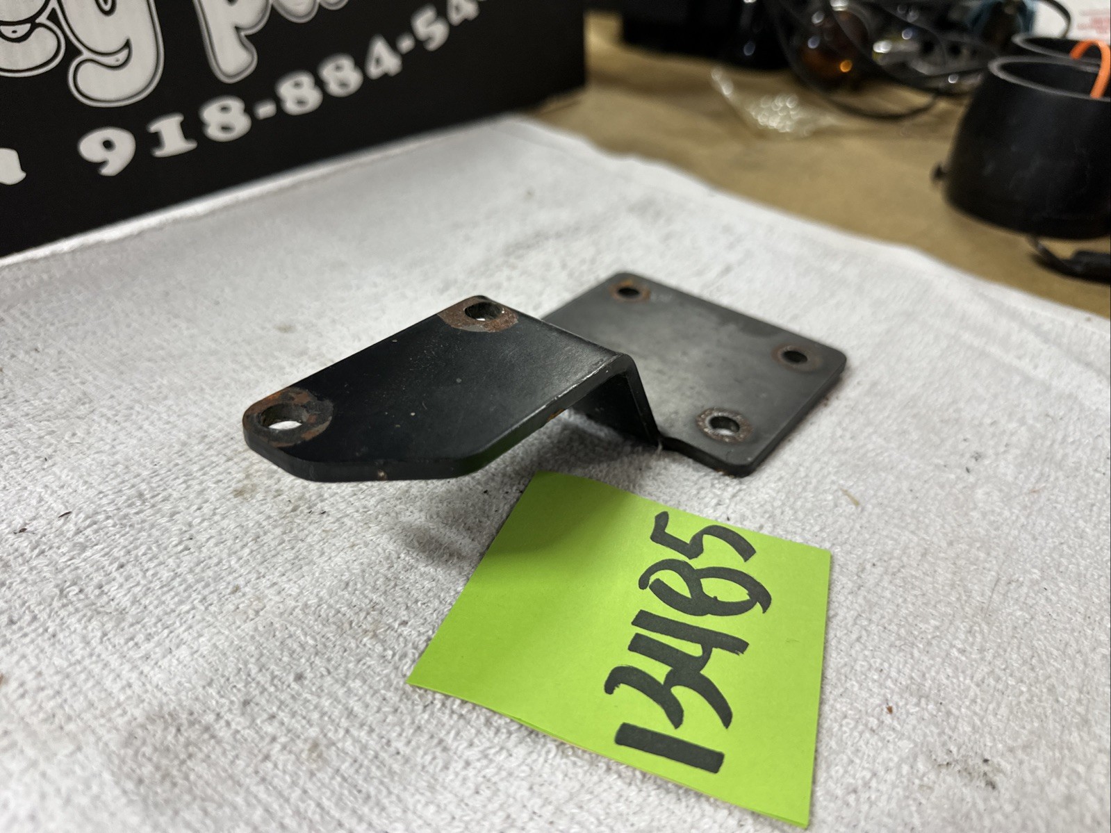 Harley Vance And & Hines Touring Exhaust Mount Bracket Used Header Head Pipe