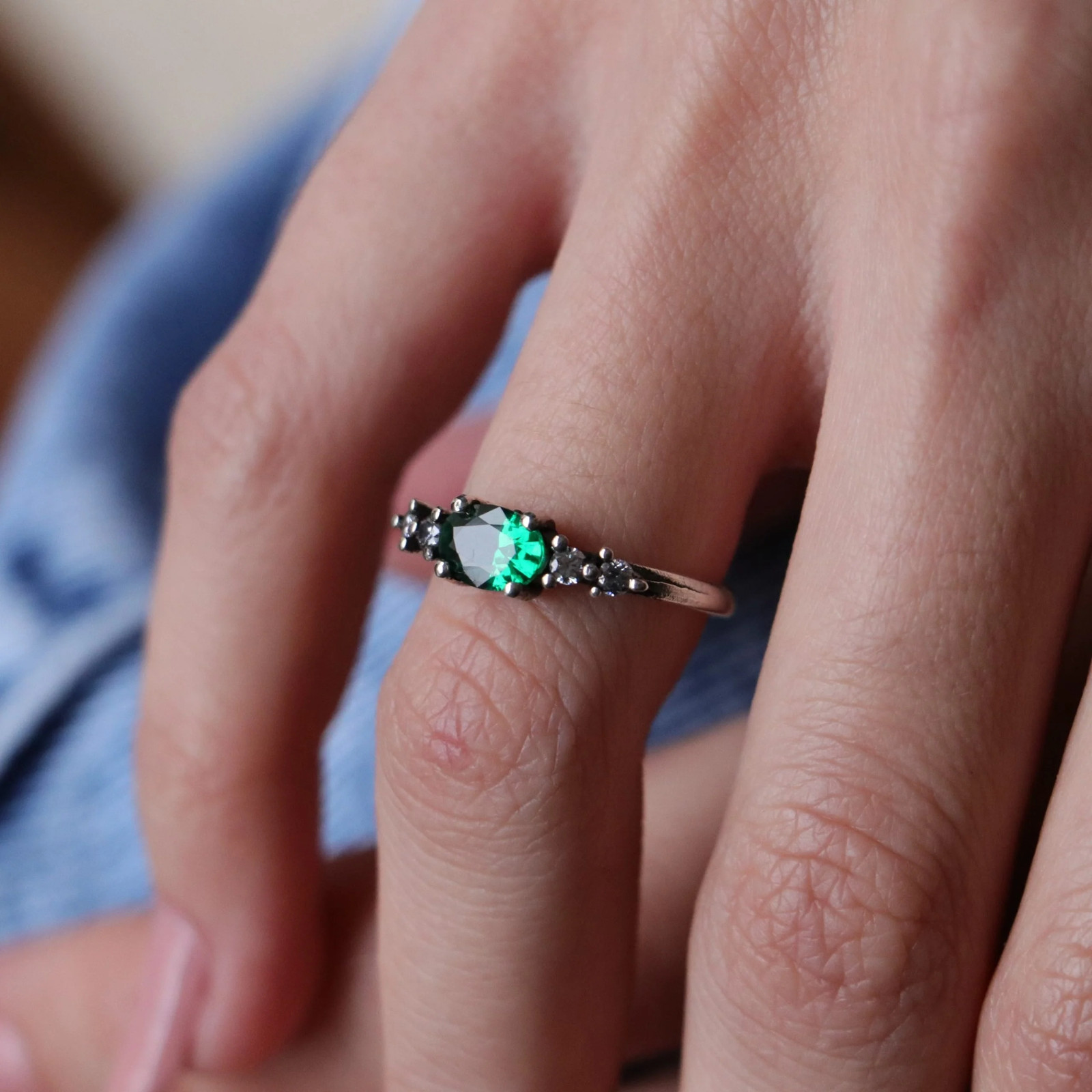 925 Silver Emerald and Moissanite Ring