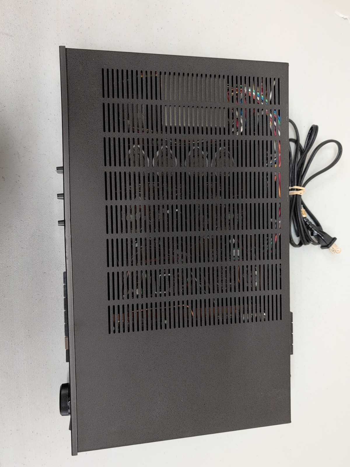 NAD 7220 PE Power Envelope AM/FM Stereo Receiver