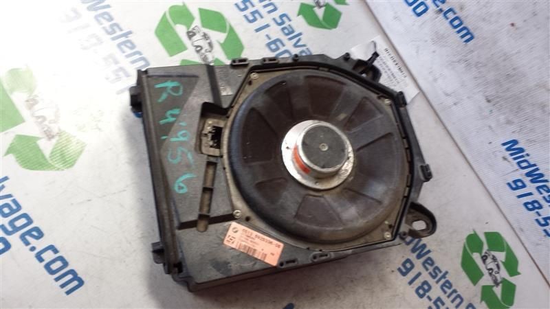 335i 2007 Speaker 7983171