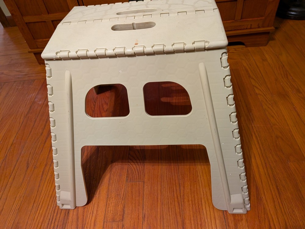 Folding Step Stool - Heavy Duty