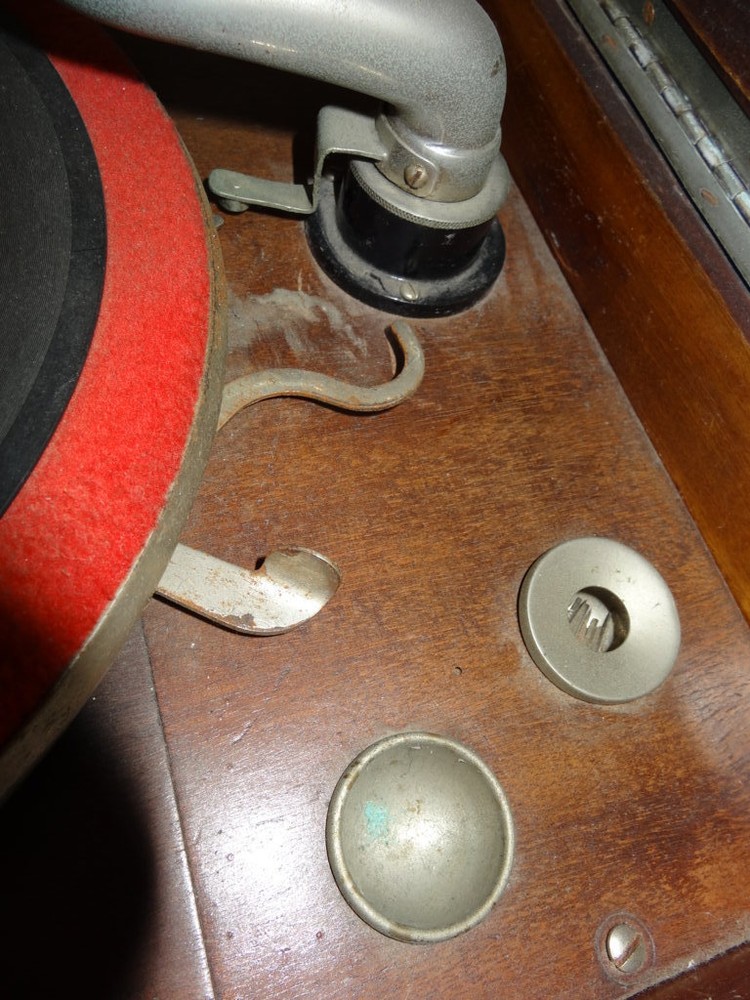 Odeon - Vintage Crank Gramophone