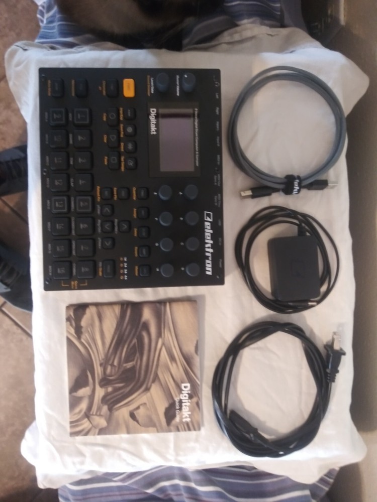 Elektron Digitakt 8 Voice Digital Drum Computer & Sampler
