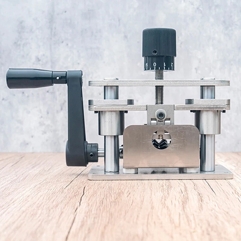 Manual Electric Wire Stripping Tool Cable Peeling Machine with Drill for2-20mm