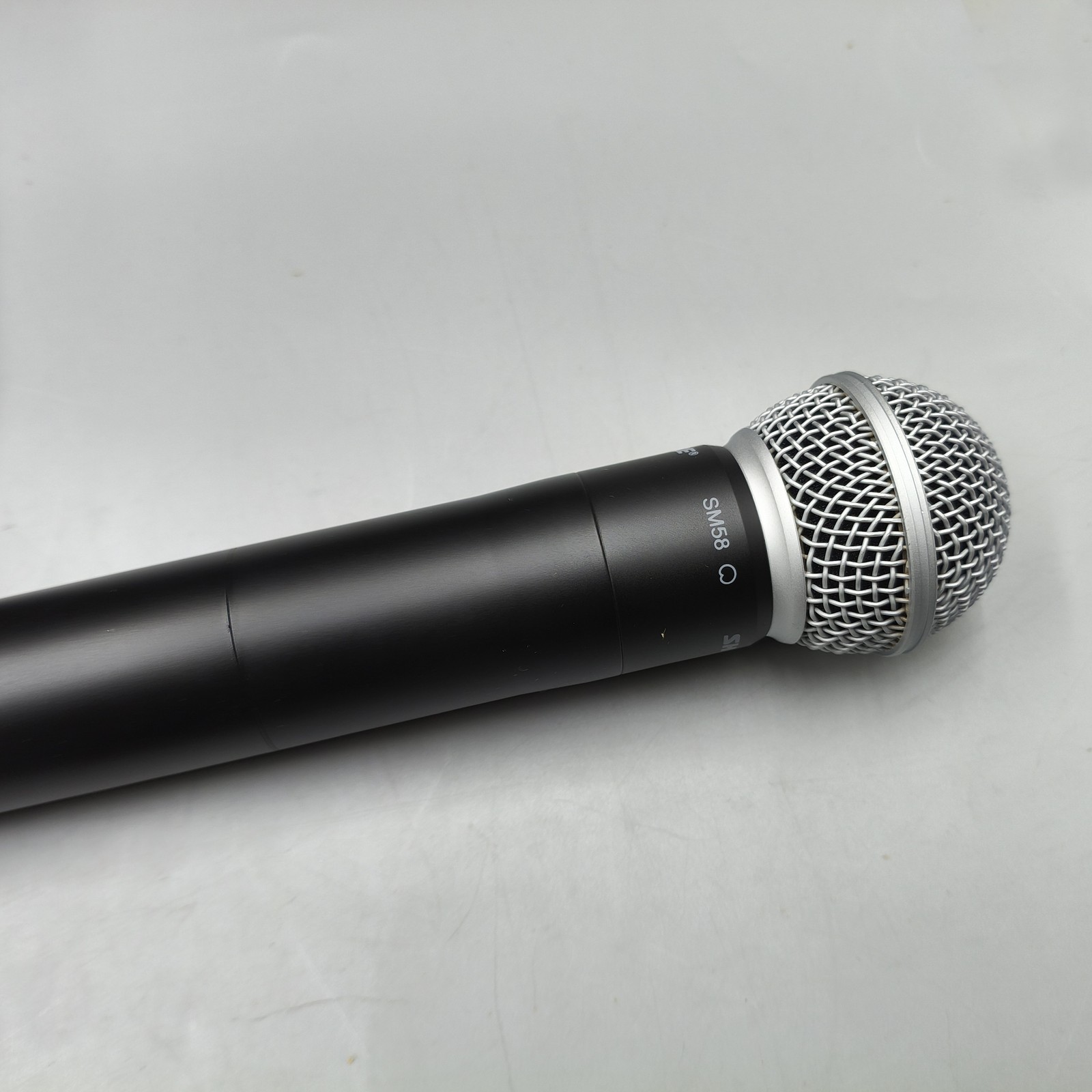 SLXD24D/SM58 Digital Wireless Microphone System with SM58 Capsules Shure