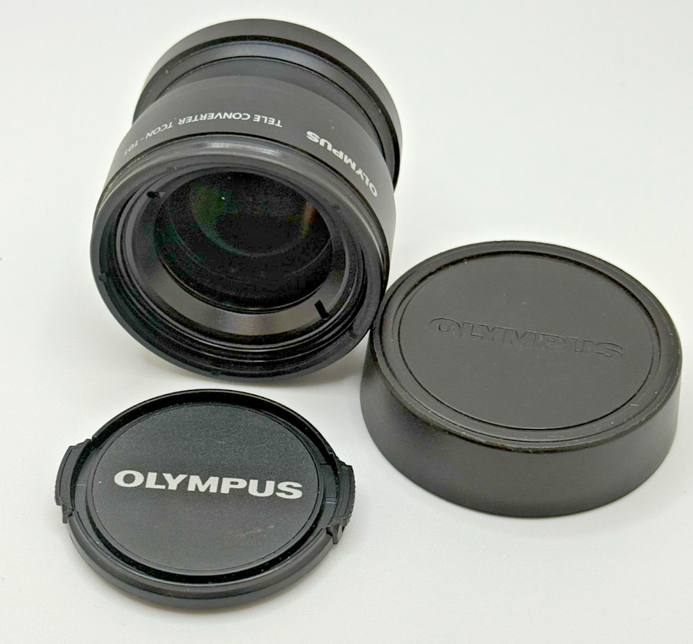 Olympus TCON-T01 Lens with covers - Excellent Condition