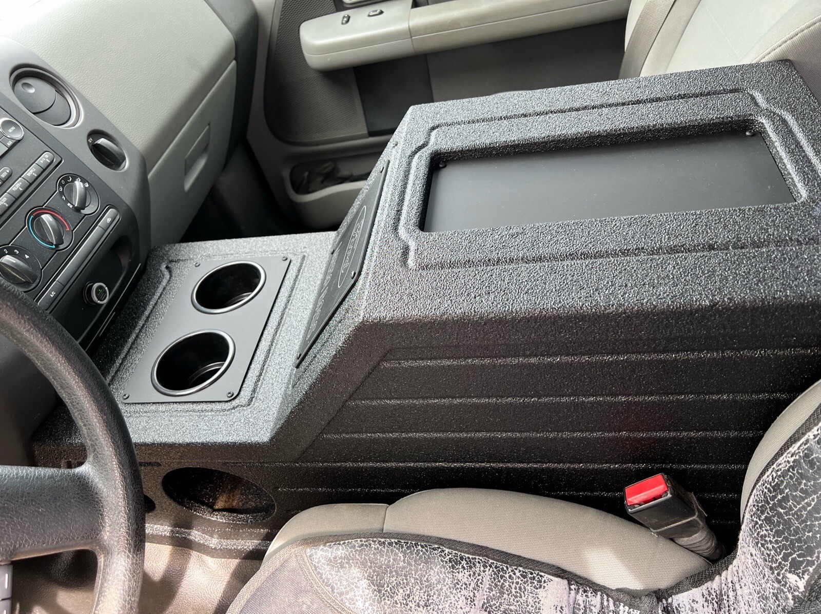 Ford F-150 04-08 Center Console Subwoofer Box 1x12” Woofer F150 Crew Cab