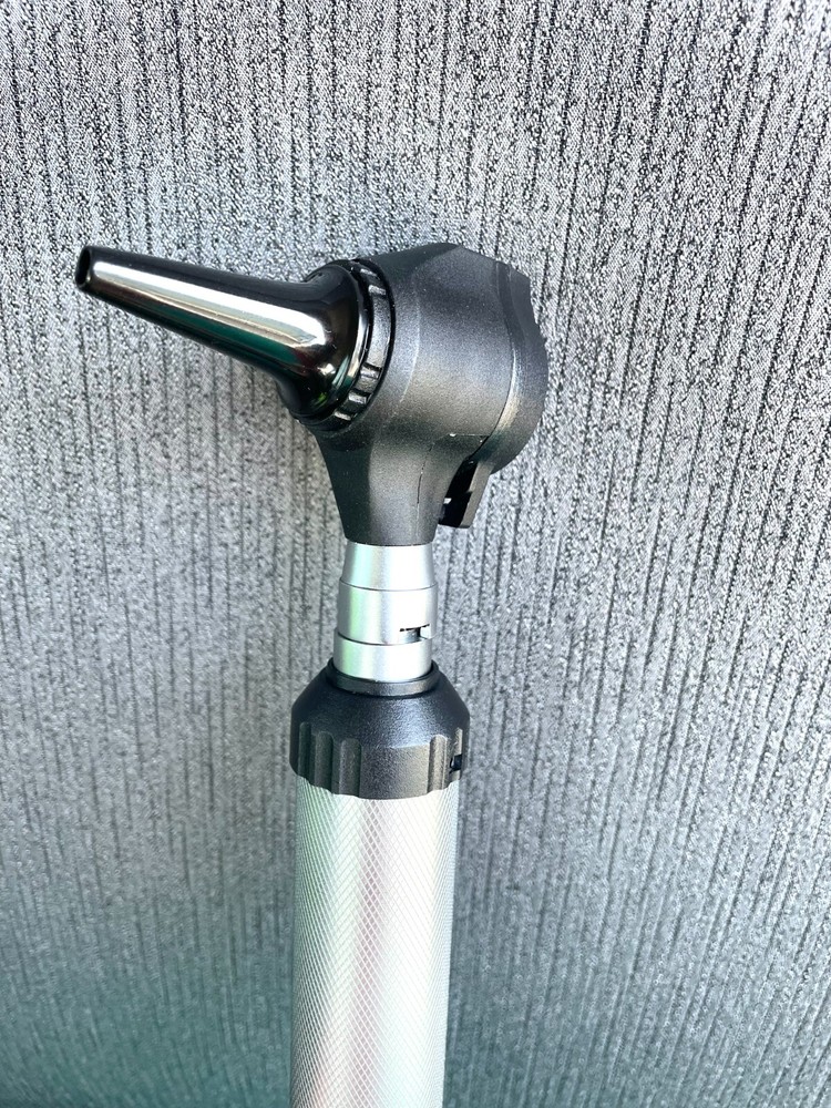 PROFESSIONAL OTOSCOPE SET LED LIGHT 50 SET