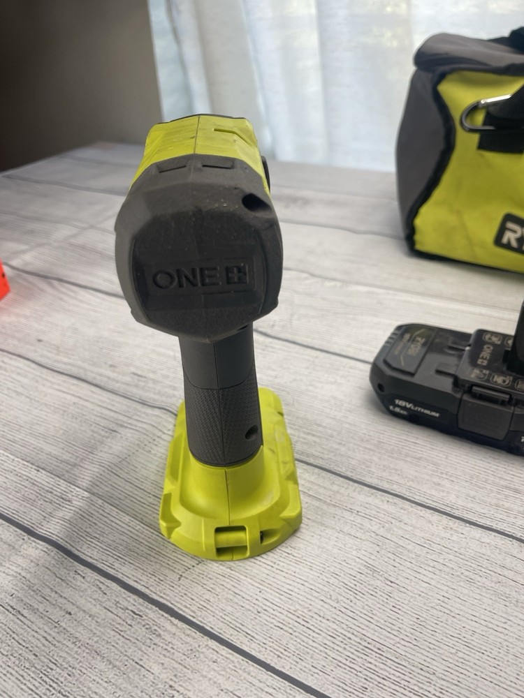 Ryobi One + Lot 2 Carring Bag