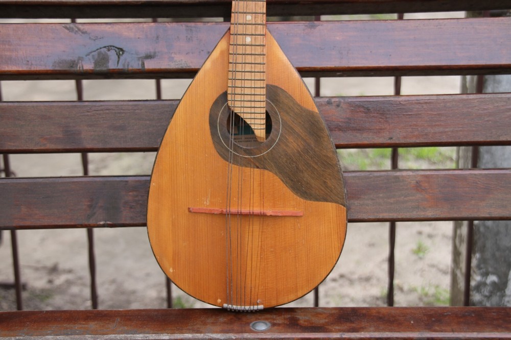 Vintage Mandalina 8 strings , national stringed instrument