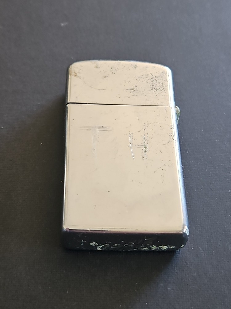ZIPPO LIGHTER SLIM VINTAGE