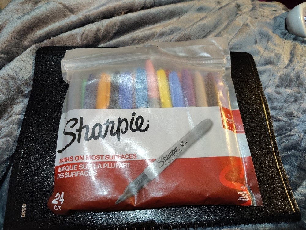 Sharpie: Permanent Markers, Fine Point, Assorted Colors, 24 Count