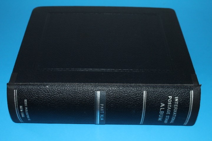 Scott International Blue Stamp Album 1940-1949 Pt 2A/2B Dustcover BlueLakeStamps