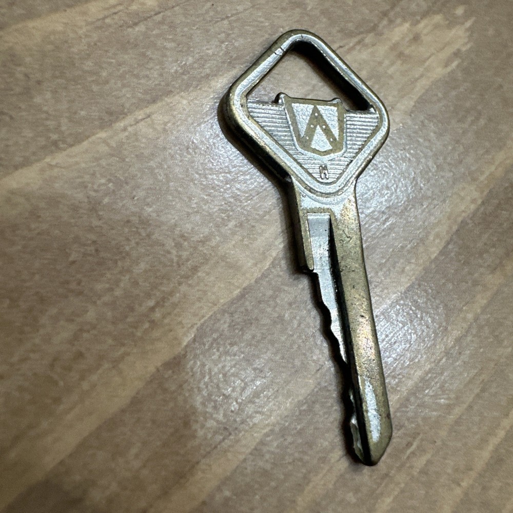 Vintage Ford Key triangle 40’s 50’s