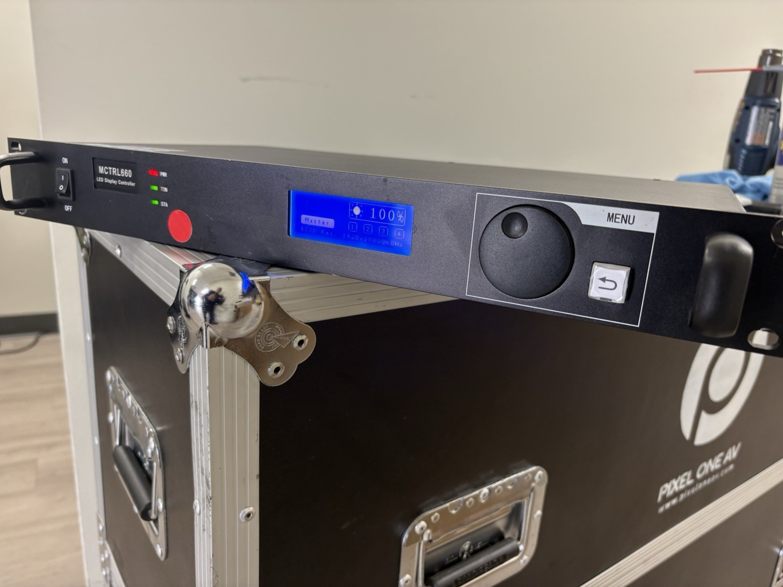 NovaStar MCTRL660 LED Display Video Wall Controller Tested