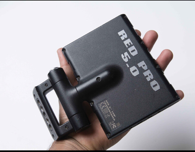 Red Camera Package (w Screen And 2 Lenses)