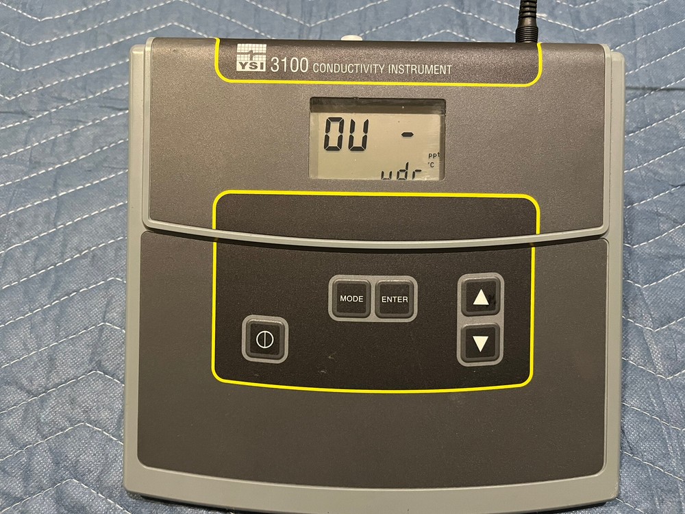 YSI 3100 Conductivity Instrument
