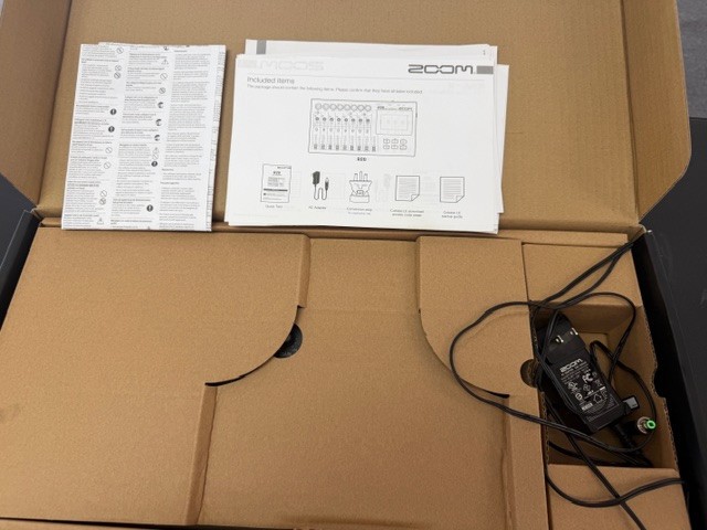 Zoom R20 Multi Track Recorder