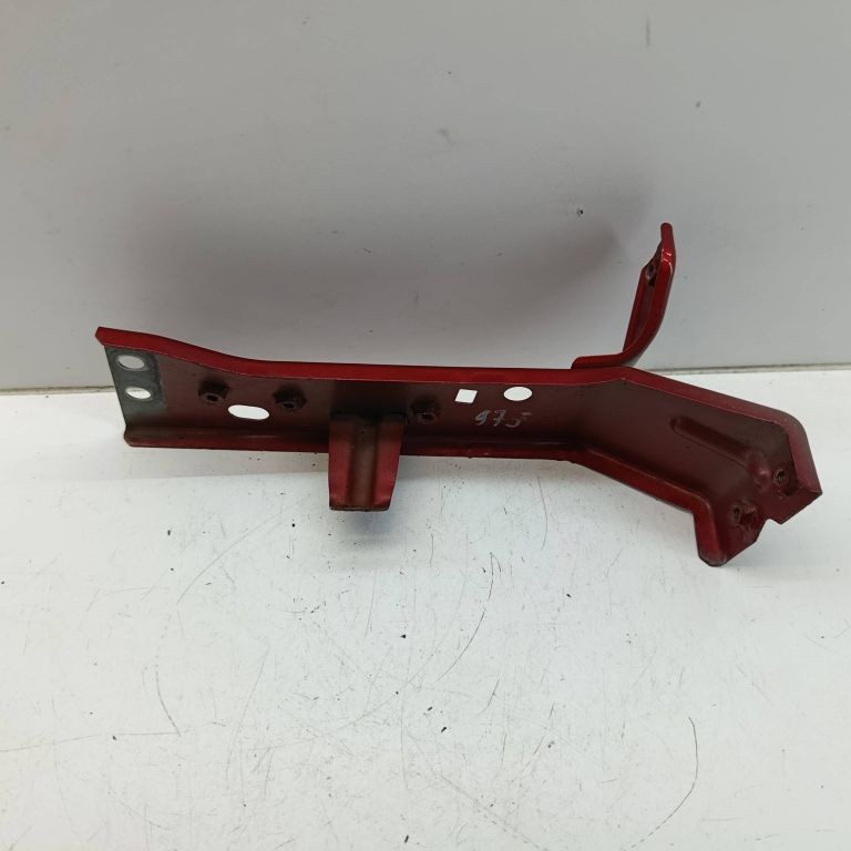 Mazda 3 Front Right Bracket Fender III 2014