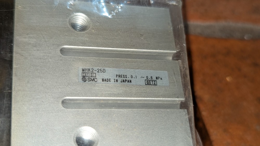 SMC MHK2-25D Parallel Gripper New & Sealed