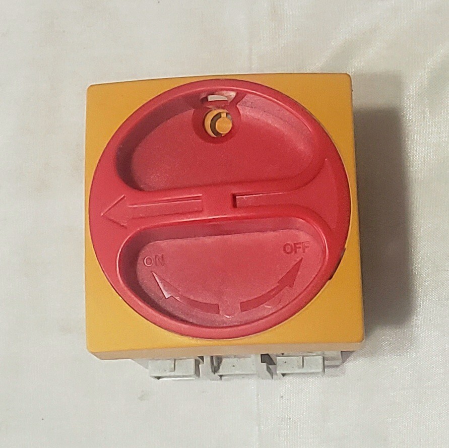 Baco 0172401 Panel Mount Disconnect Switch 3 Pole 80 Amp