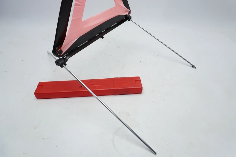 Audi warning triangle Original 8D9860251B