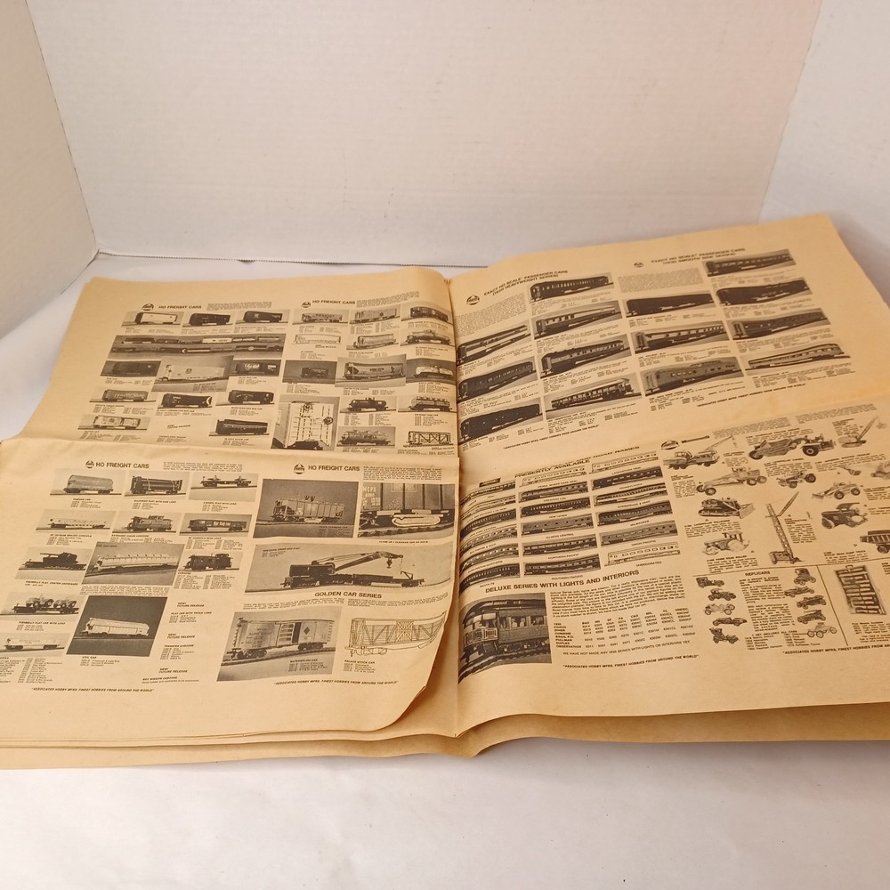 AHM 1976 Model Train Instructions And Catalog
