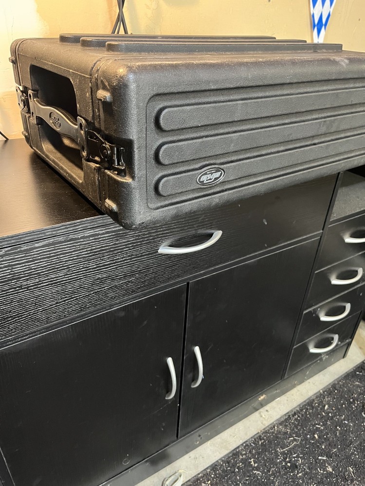 Soundcraft Mini Stagebox 16 with SKB Rack