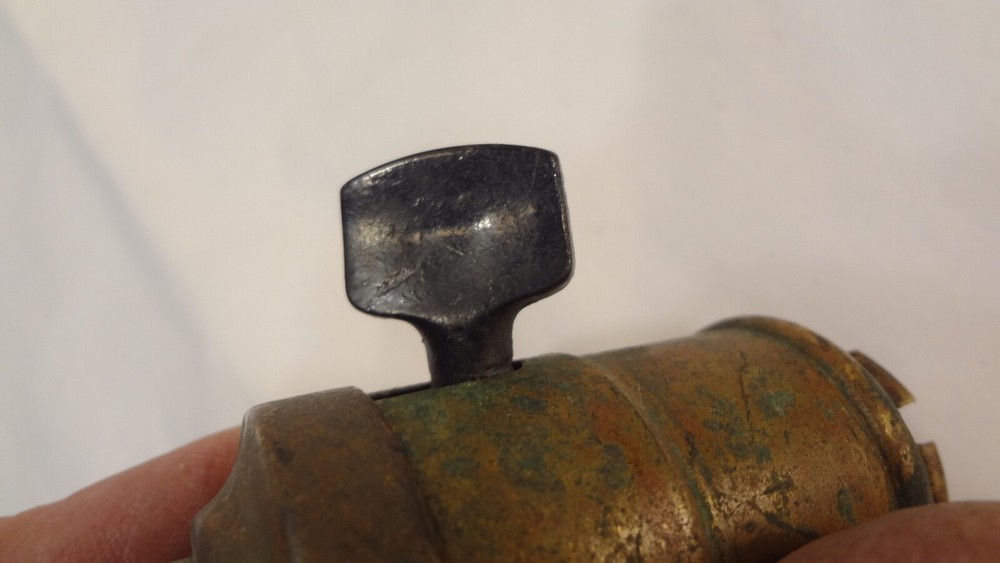 antique socket Westinghouse base unmarked Lang shell Edison Era IONA?