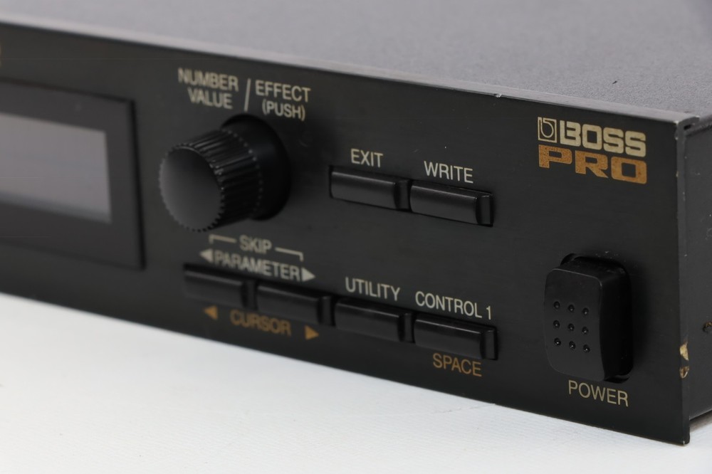 BOSS SE-70 Super Effects Processor Vocoder New Internal Battery From Japan