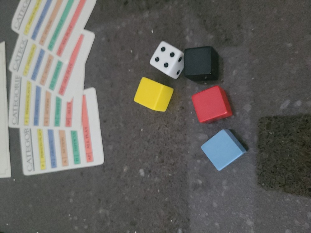 1985 Pictionary Game 1st First Edition Game COMPLETE READ