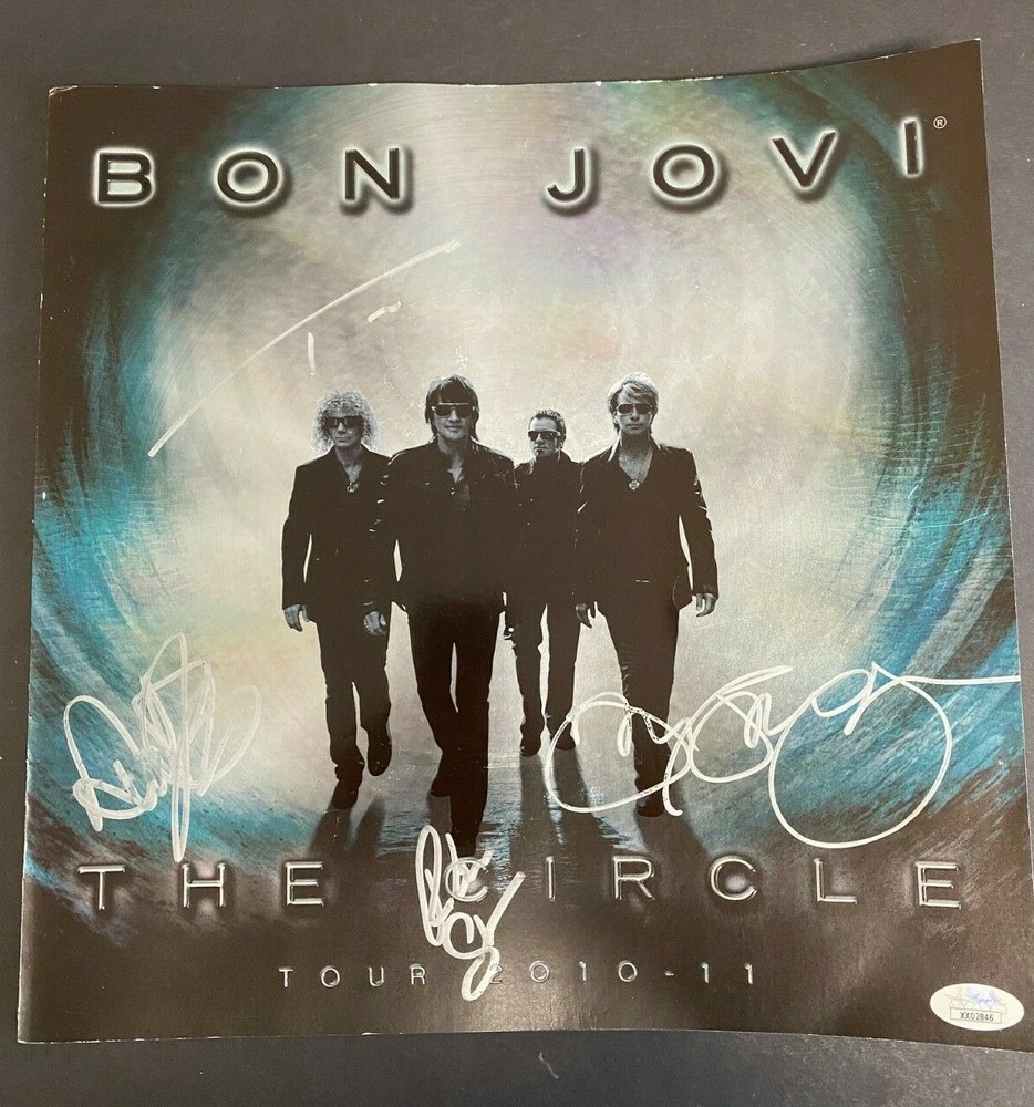 2010-11 BON JOVI THE CIRCLE CONCERT TOUR PROGRAM GROUP SIGNED JSA/COA MS 72121