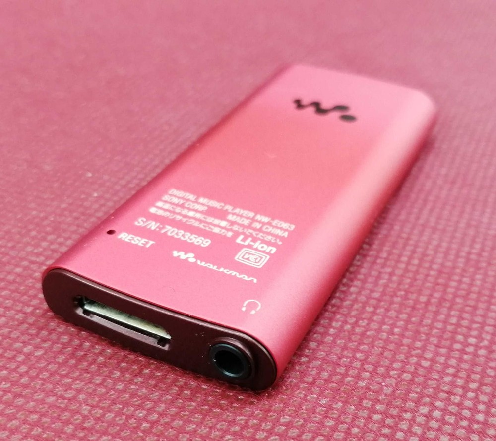 WALKMAN Model NW E063 SONY