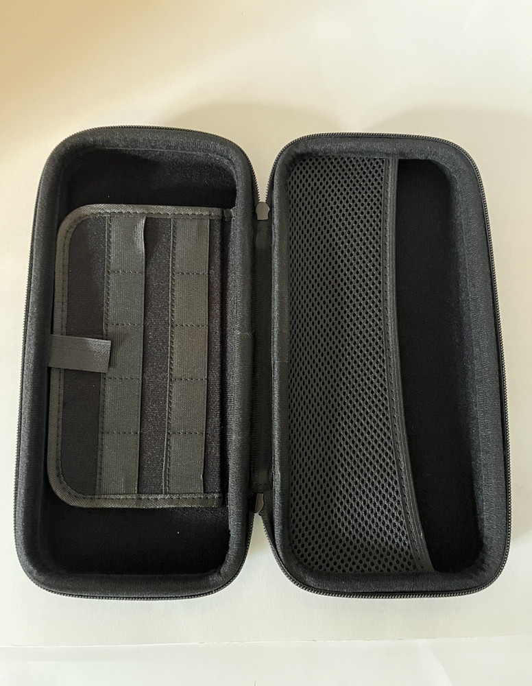 Nintendo Switch Lot of 4 items Switch Dock, Controller Case & Accessories