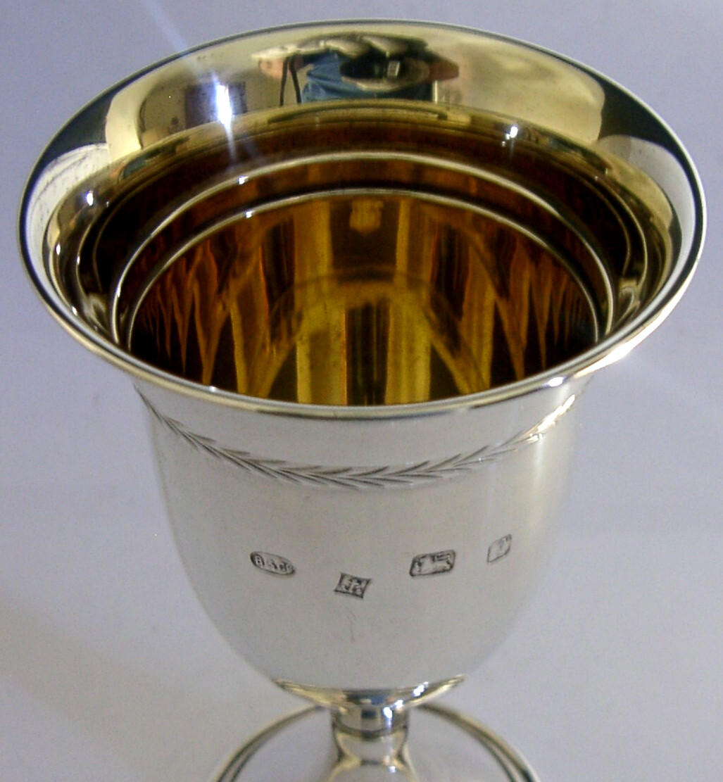 STYLISH MINT ENGLISH STERLING SILVER WINE GOBLET CHALICE CUP 1985 BARWARE