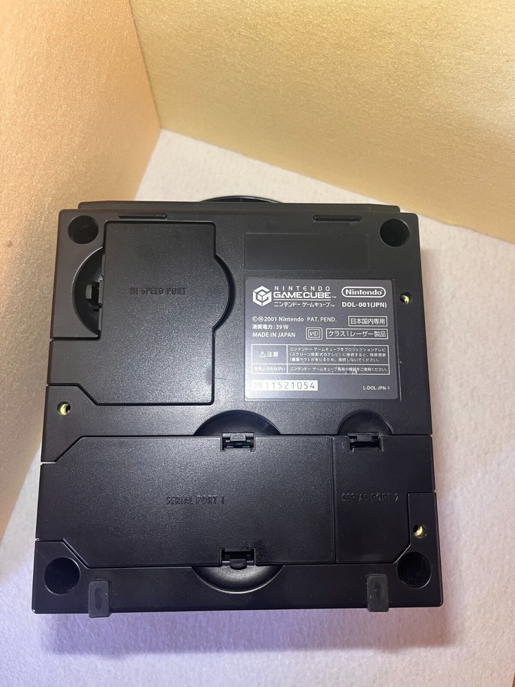 Nintendo GameCube Console + Controller + AC Adapter(for 100V) + Stereo AV Cable