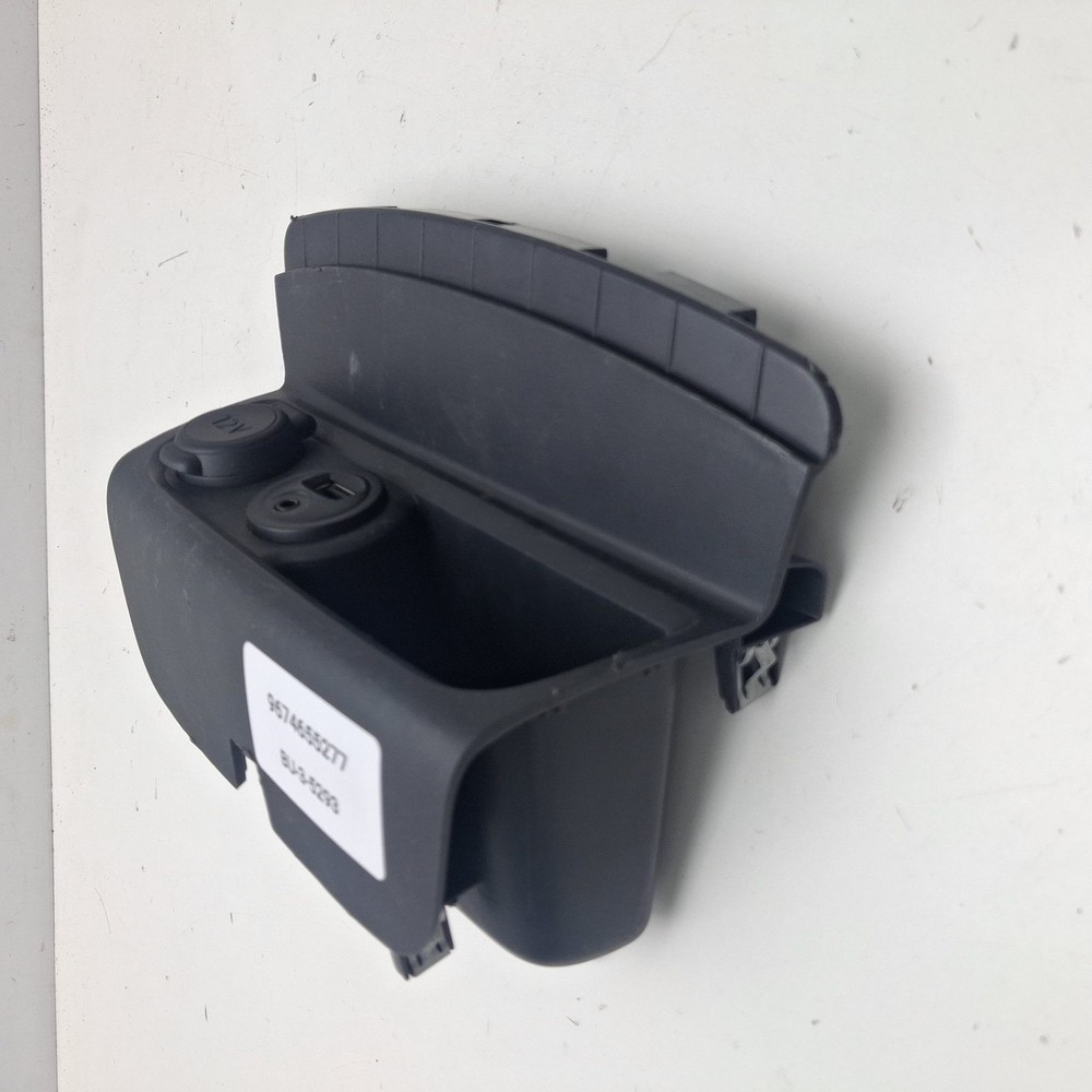 2014-2019 Peugeot 208 Center Console Usb Socket 9674655277
