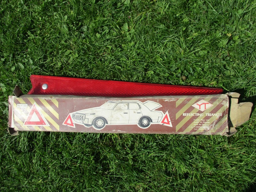 Emergency Breakdown Hazard Warning Triangle Foldable Reflective Roadside Safety