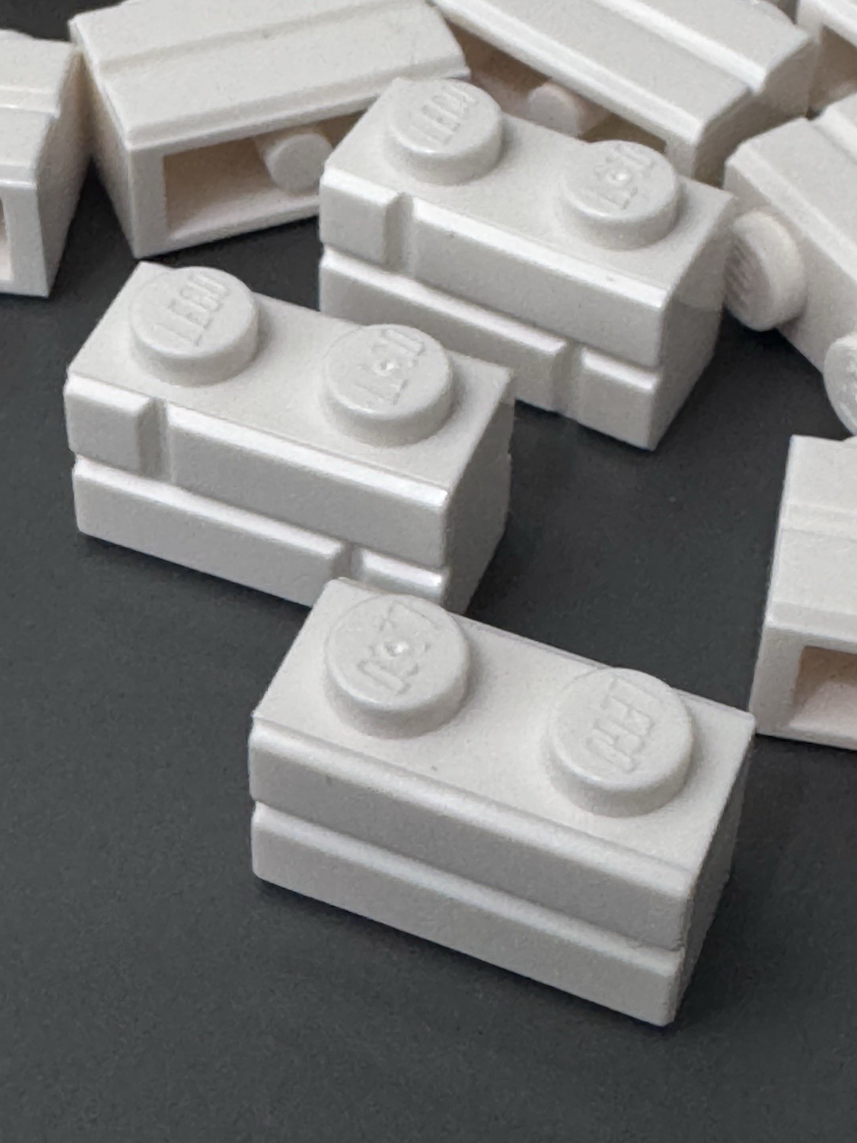 100 ~ BRAND NEW LEGO 1x2 WHITE BRICK WALL MASONRY CASTLE STONE PROFILE LOT