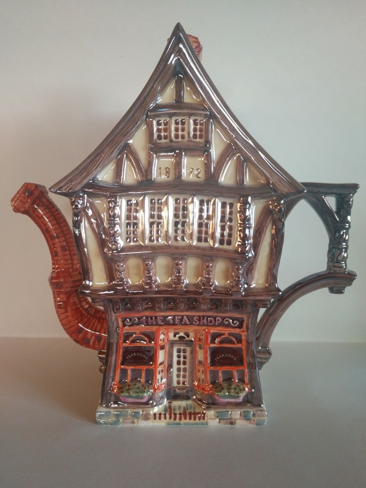Decorative collectible Teapot