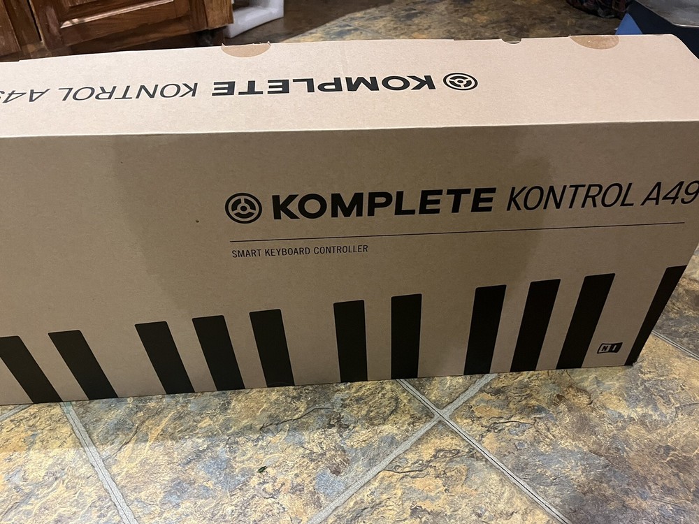 Native Instruments Komplete Kontrol A49 Smart Keyboard Controller