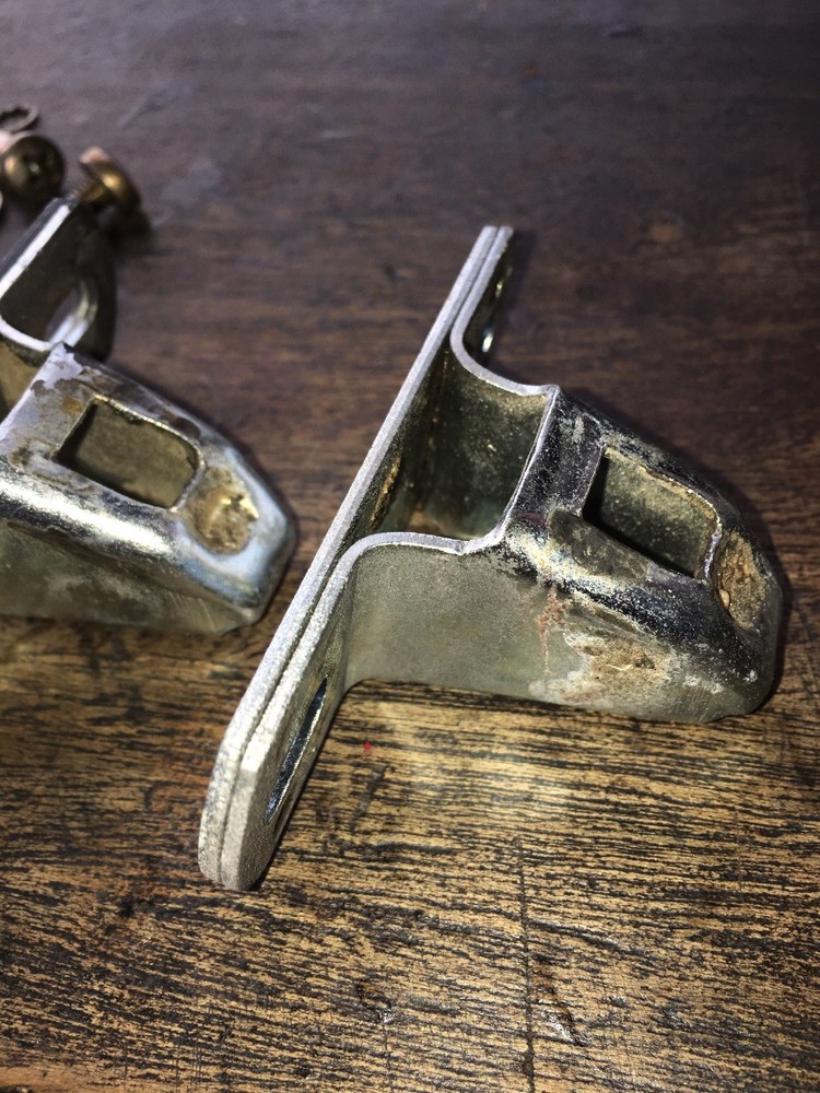 Merceds-Benz R107 Convertible Tonneau Hinge Pair
